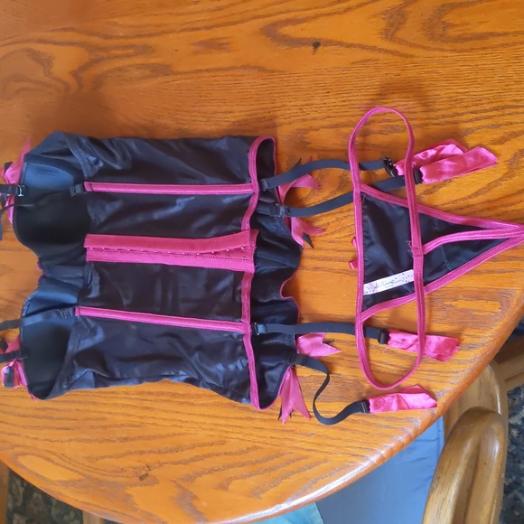 Bustier - Picture 2 of 2